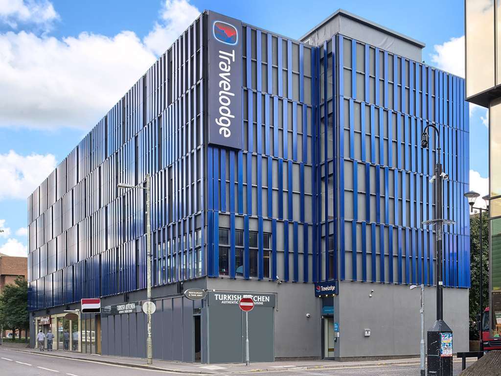 Travelodge Peterborough Central Buitenkant foto
